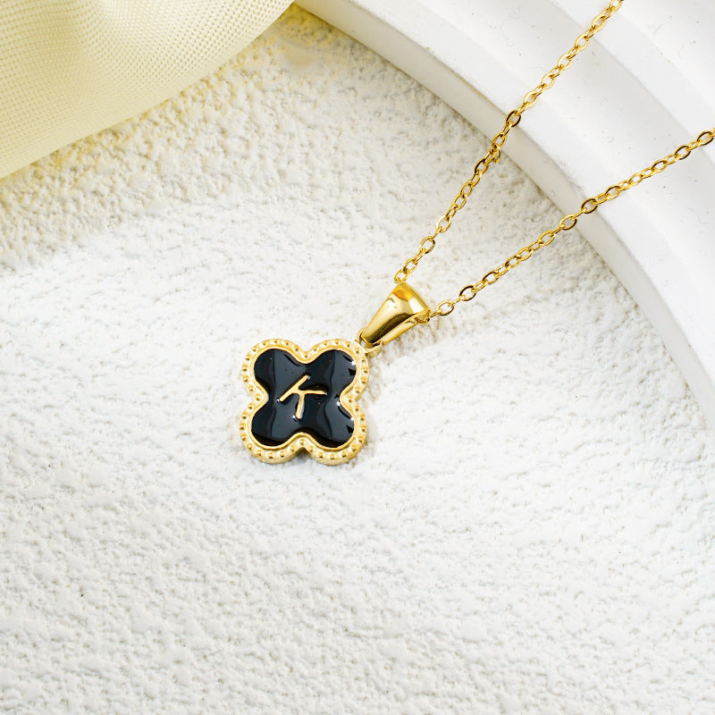 Four-leaf Clover 26 English Letters Black and White Mother-of-Pearl Necklace