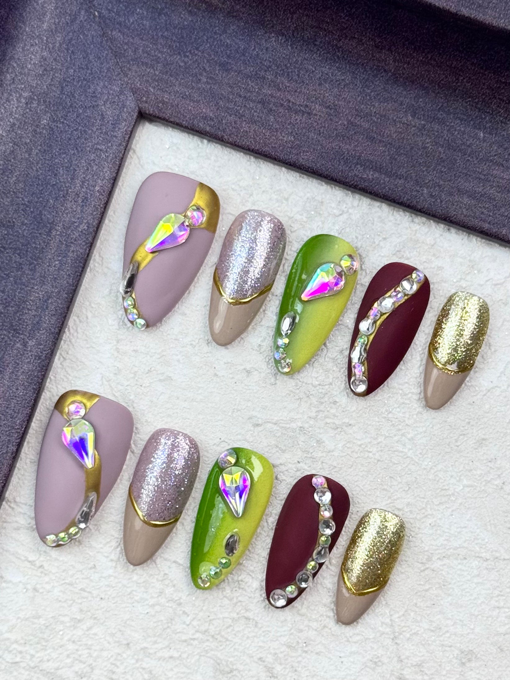 Seven-color Glittering Diamond Trim