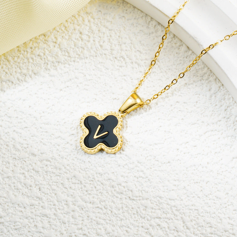 Four-leaf Clover 26 English Letters Black and White Mother-of-Pearl Necklace