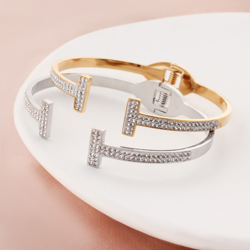 Casual Design Double T Classic Diamond-encrusted Open Bracelet