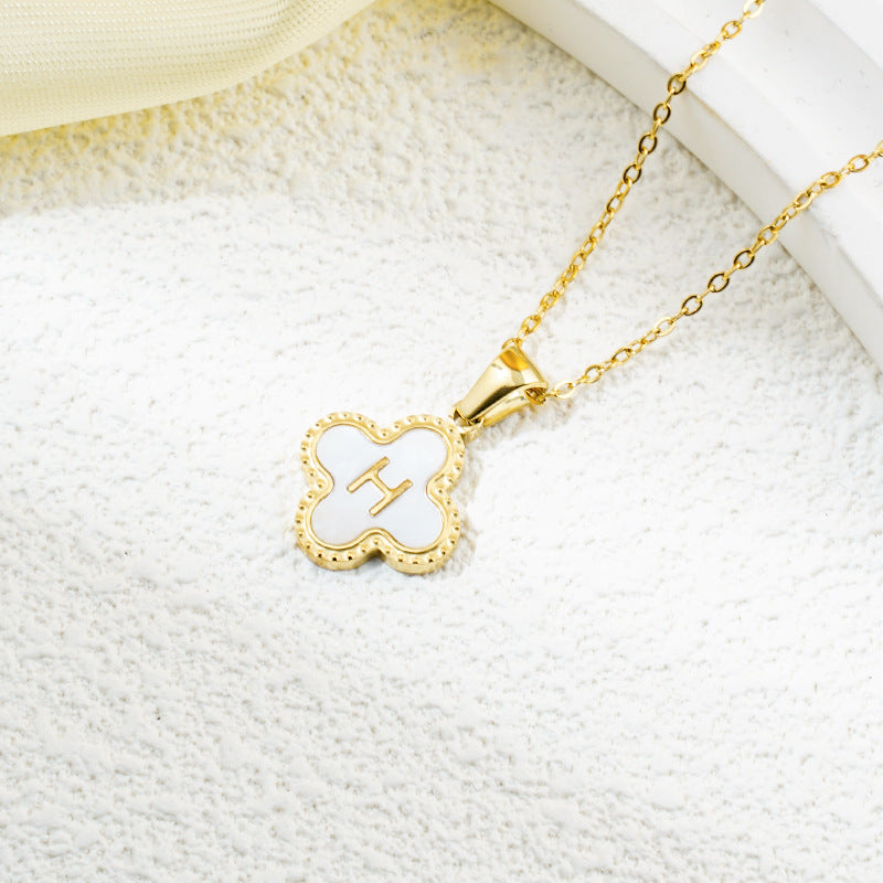 Four-leaf Clover 26 English Letters Black and White Mother-of-Pearl Necklace