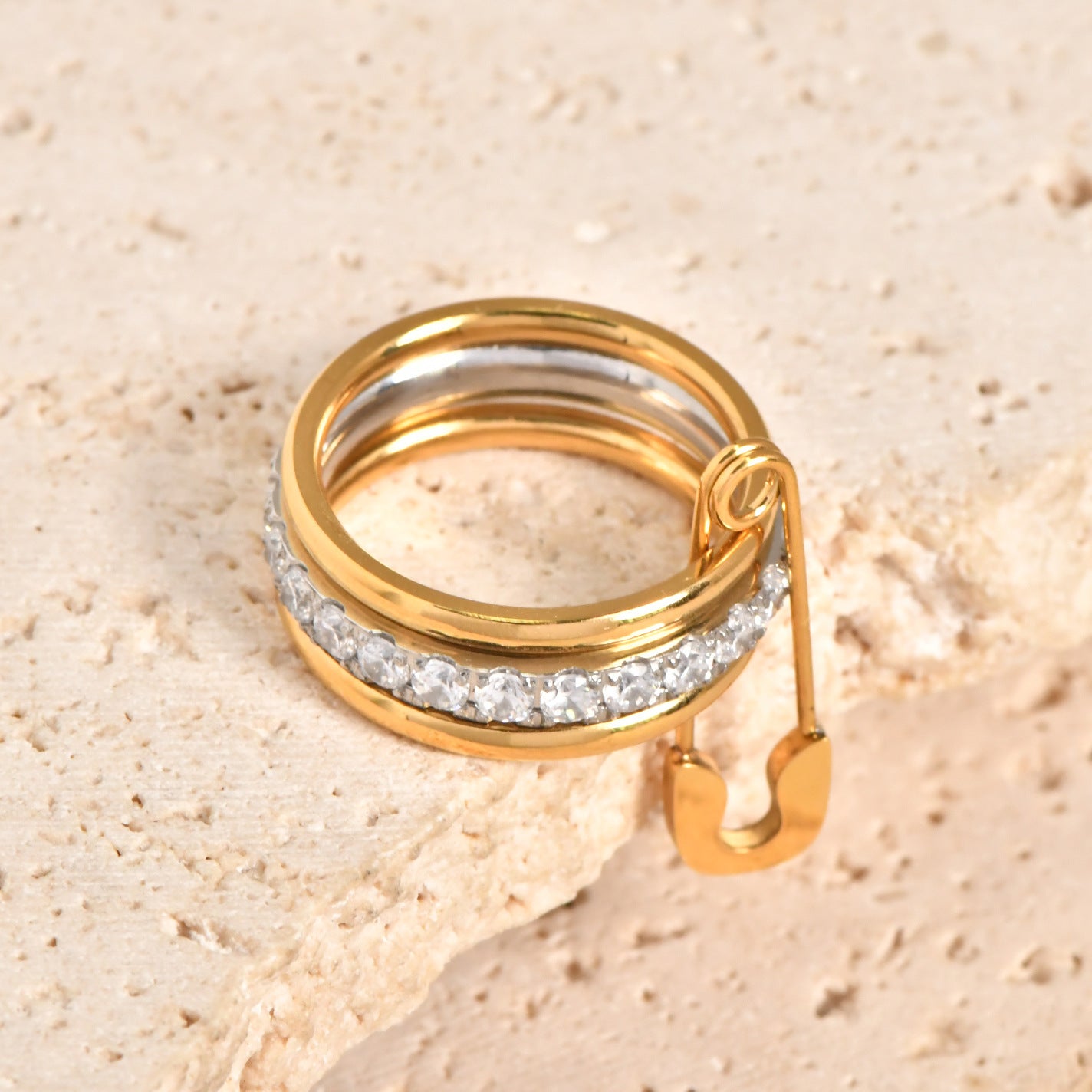 Gold Circle Ring Buckle Diamond Multi-layer Ring