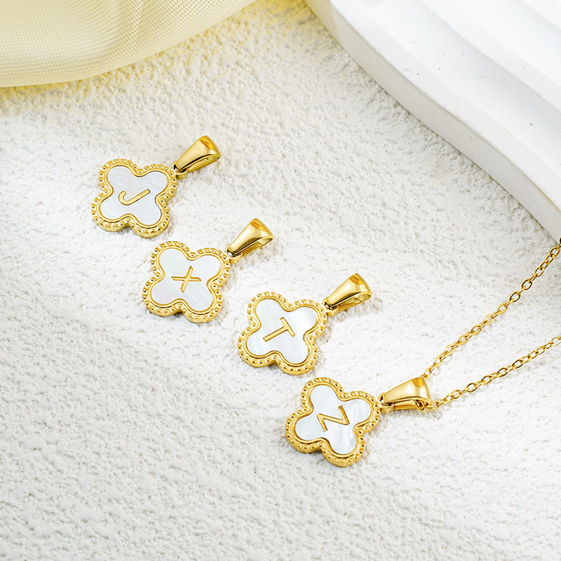 Four-leaf Clover 26 English Letters Black and White Mother-of-Pearl Necklace
