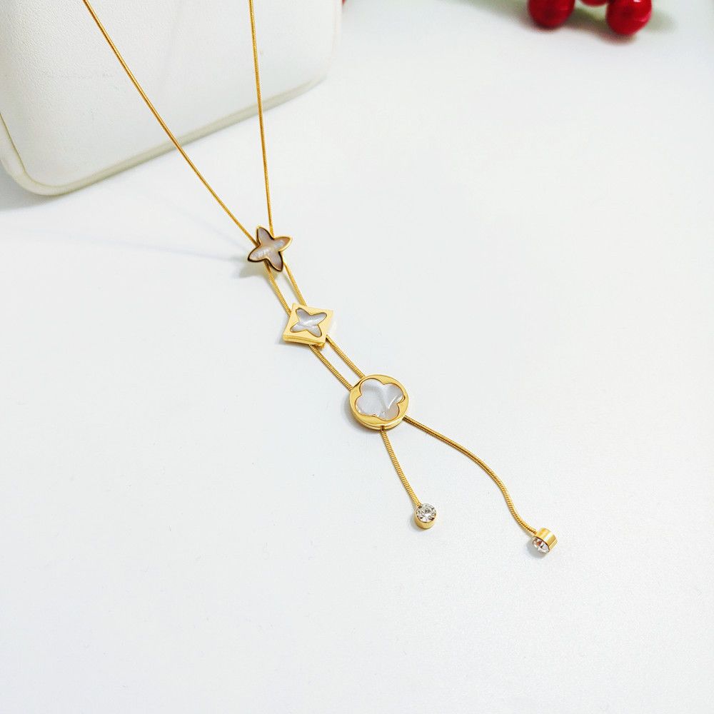 Female Clavicle Chain