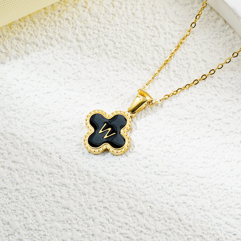 Four-leaf Clover 26 English Letters Black and White Mother-of-Pearl Necklace