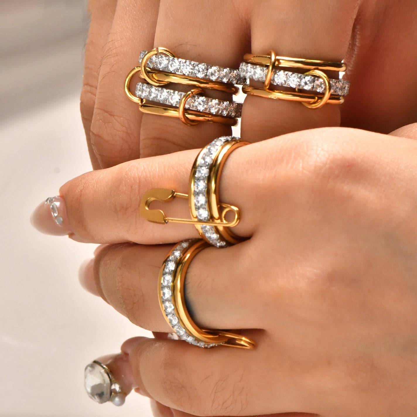 Gold Circle Ring Buckle Diamond Multi-layer Ring