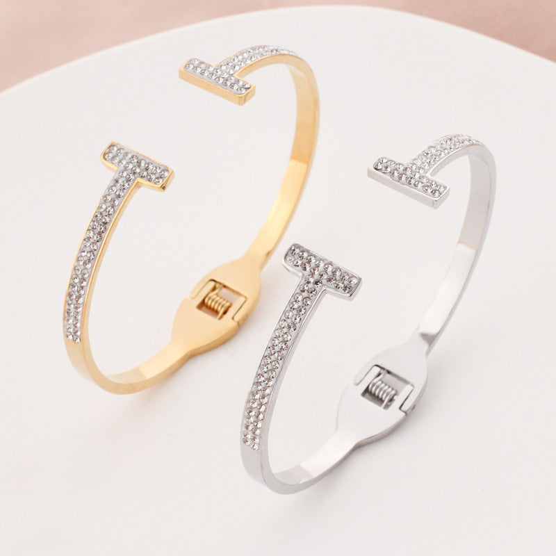 Casual Design Double T Classic Diamond-encrusted Open Bracelet