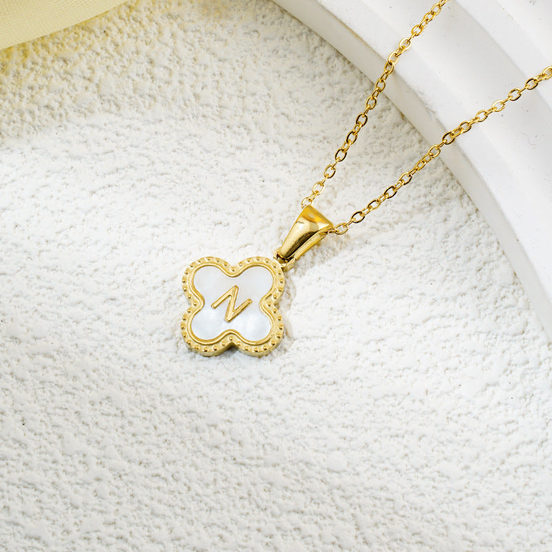 Four-leaf Clover 26 English Letters Black and White Mother-of-Pearl Necklace