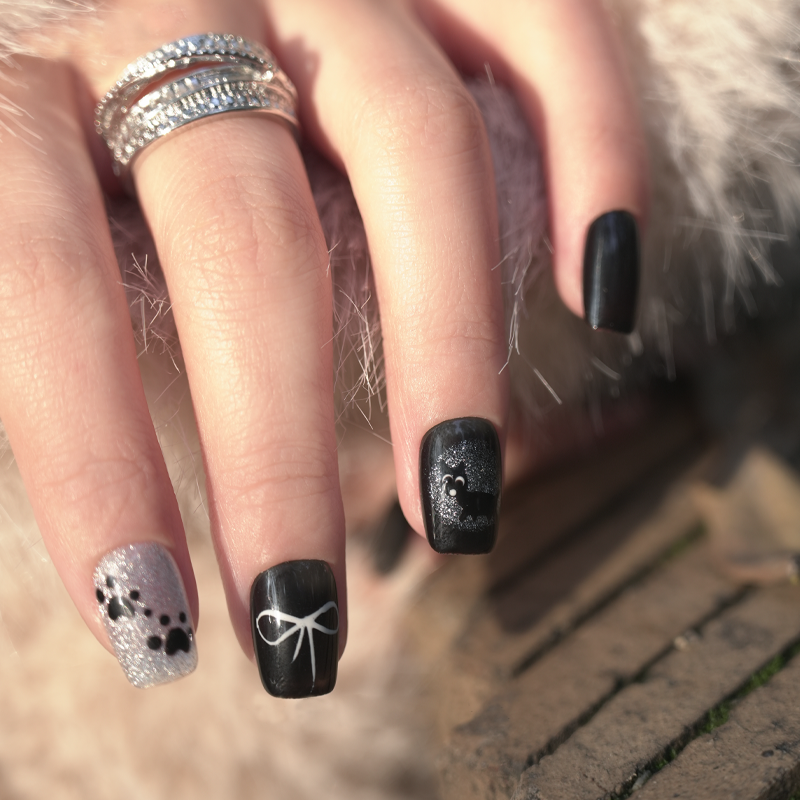 Deli's Cat Press On Nails Full Cover Stick On Nails for Women and Girls