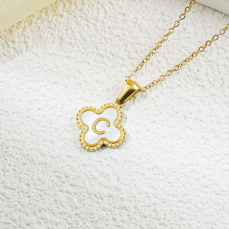 Four-leaf Clover 26 English Letters Black and White Mother-of-Pearl Necklace