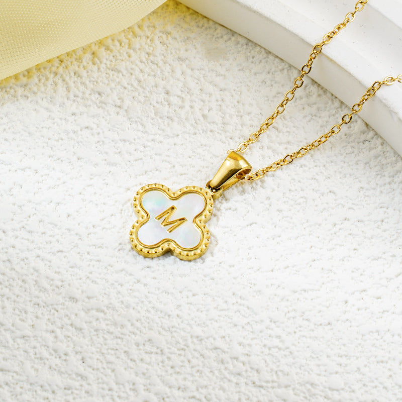 Four-leaf Clover 26 English Letters Black and White Mother-of-Pearl Necklace