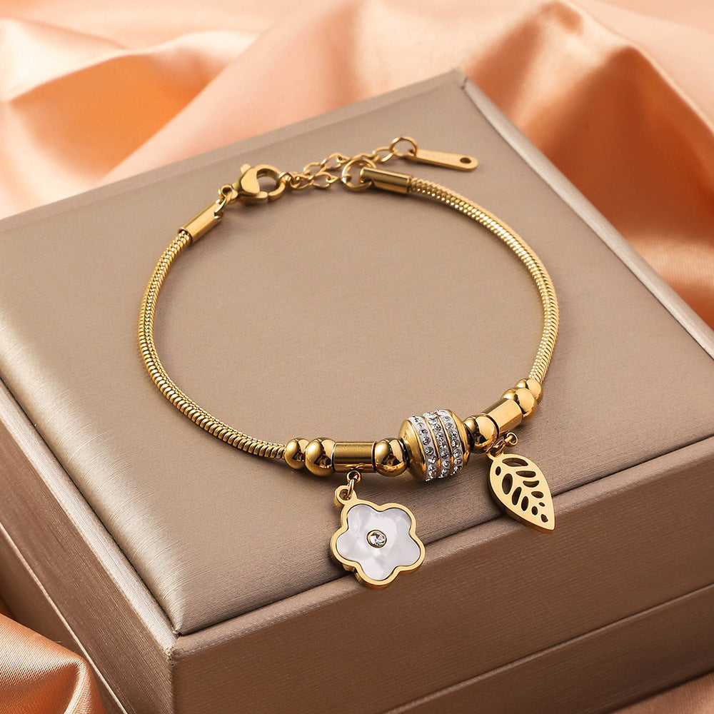 Five-leaf Clover Inlaid Diamond Pendant Bracelet
